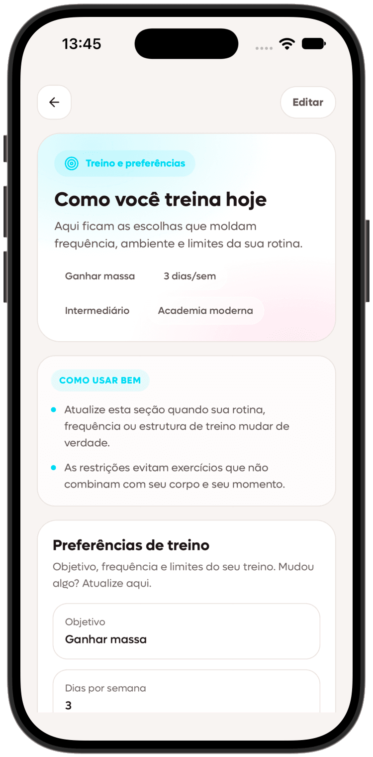 Treino e preferências no iPhone em modo claro, com objetivo, frequência, nível e equipamento.