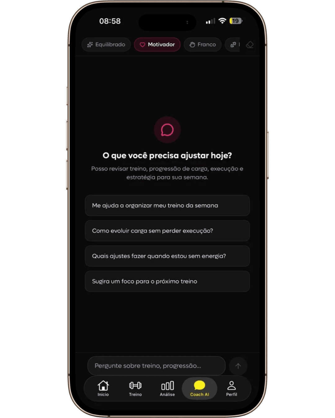 Tela do AI Coach da SelfShapeAI com sugestões para iniciar uma conversa sobre treino.